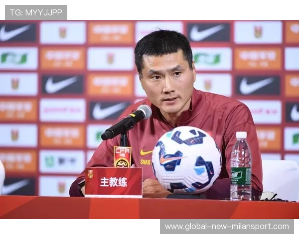 曝国足主帅人选锁定本土教练 三人名单邵佳一成主要候选人，国足教练团队