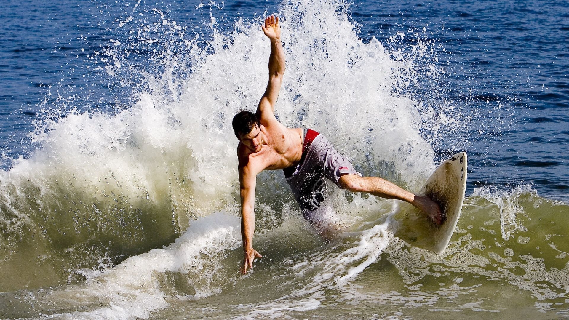 米兰体育官方网站APP下载-VALORANT枪法精湛操作超神，valorant英雄技能